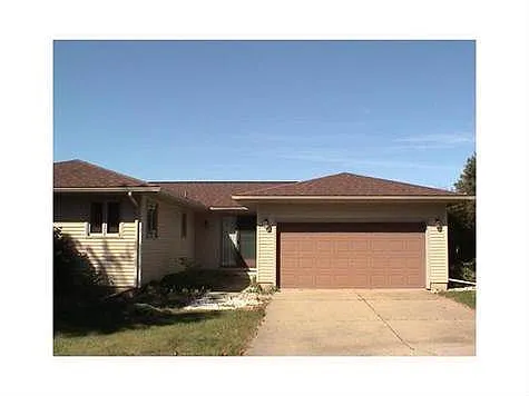 2624 Raphael Rd photo 1