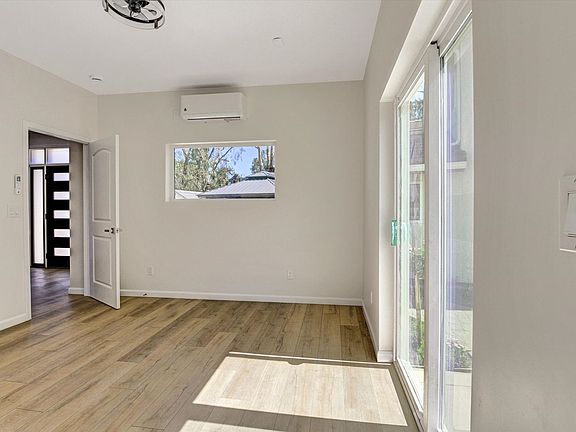 5th image of 4956A Vejar Dr