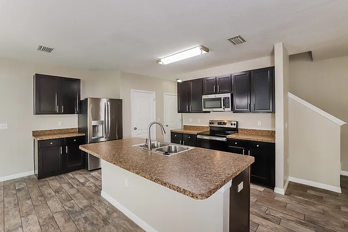 10105 Hawk Storm Ave — Photo 8