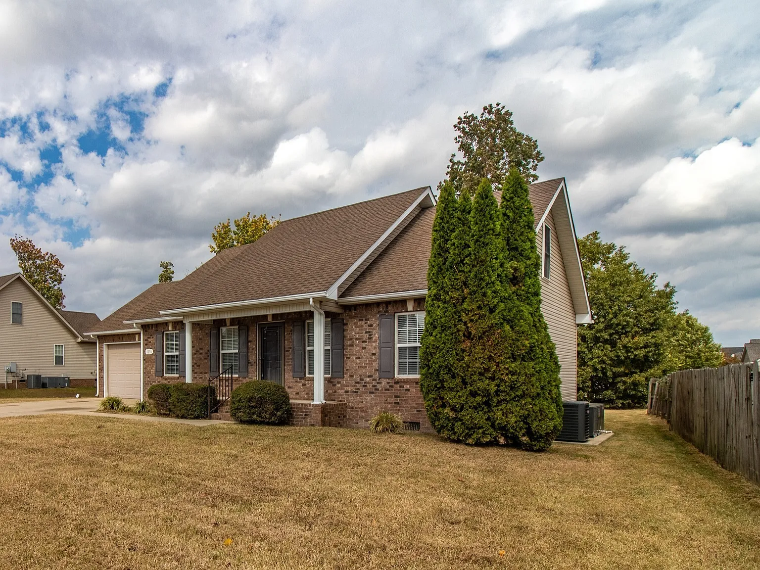 3 bed, 2.0 bath, 1862 sqft, $2,250 — Photo 3