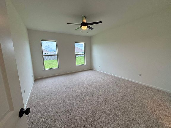 4th image of 322 Tregre Ln
