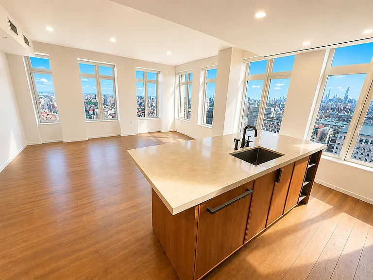 543 W 122nd St #27C — Photo 1