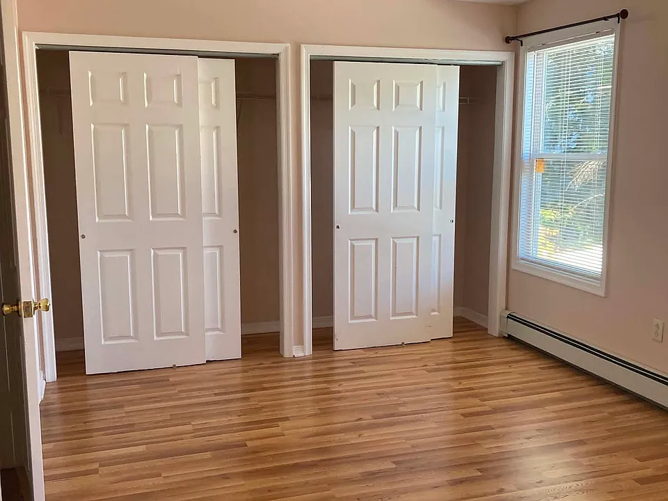 82 Clendenny Ave #1