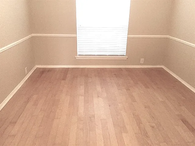 131 Julian Dr — Photo 6