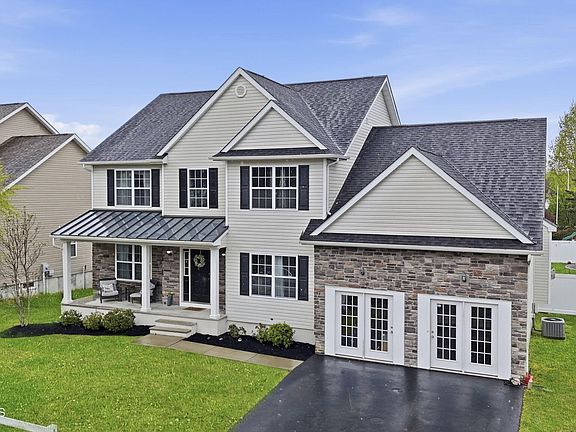 5th image of 1 Prairie Lane