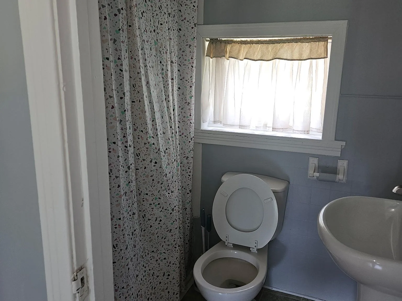 2 bed, 1.0 bath, 700 sqft, $850 — Photo 4