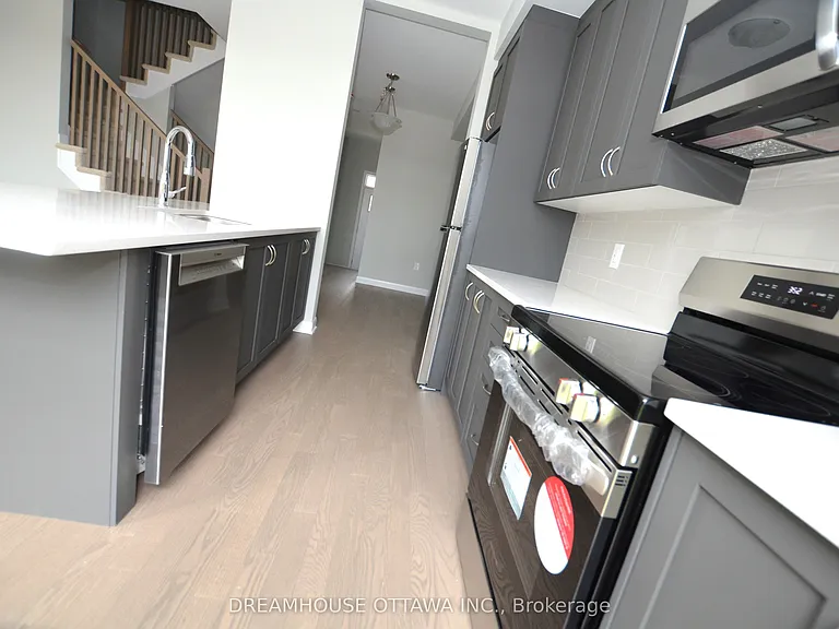 326 Gisborne Pl — Photo 11