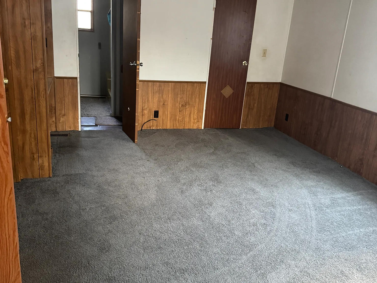 3 bed, 1400 sqft, $1,200 — Photo 3