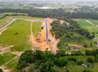 138 Pueblo Dr, Caldwell, TX 77836