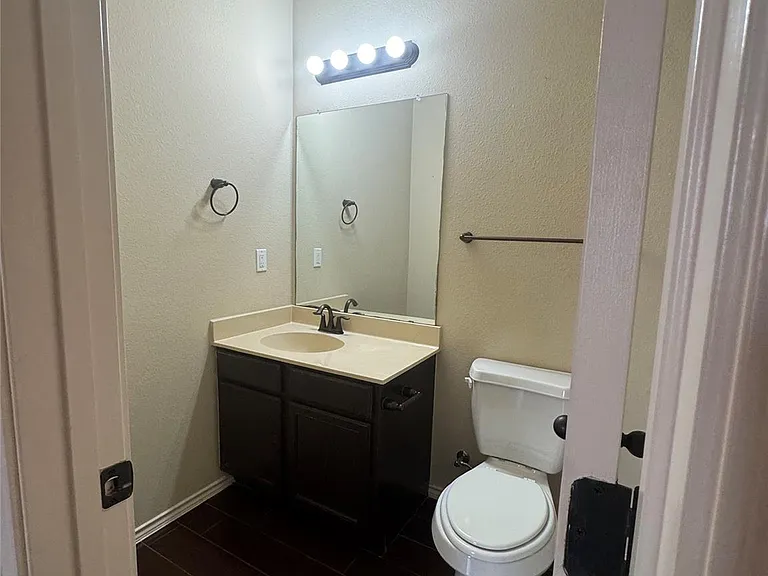 1112 Brendon Lee Ln — Photo 26