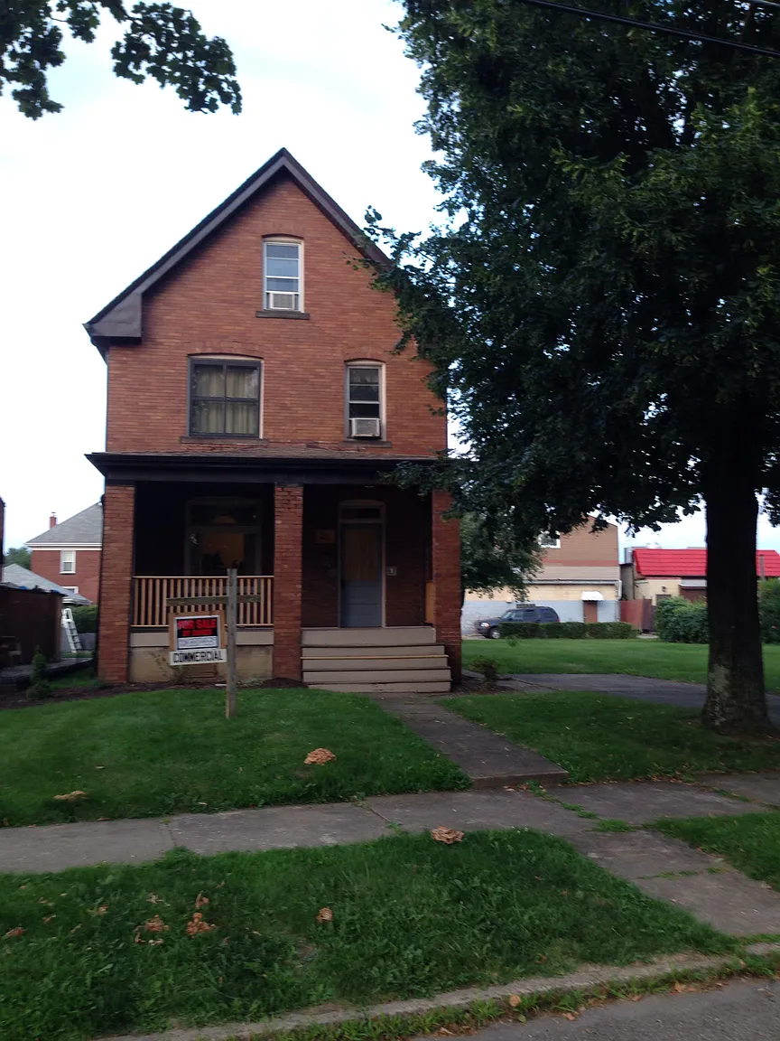 1006 Lane Ave photo 1