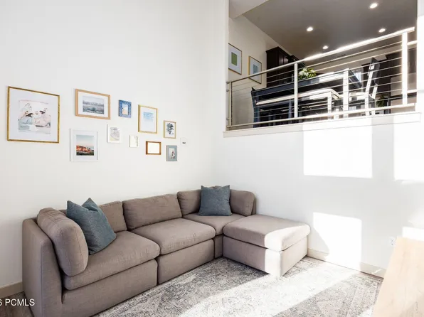 10324 S Rubicon Rd, South Jordan, UT 84009