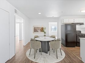 Harbor City Lights Apartments