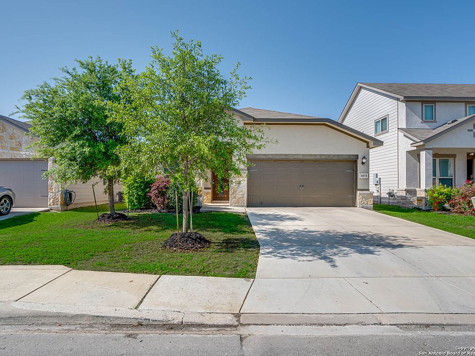 1st image of 11674 Tribute Oaks