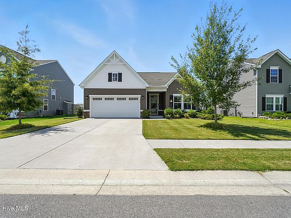 3rd image of 218 Green Lake Road