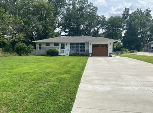 1717 Old Wheatland Rd, Vincennes, IN 47591