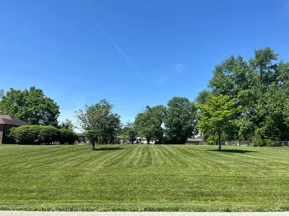 4808 Fox Chase Dr, Shepherdsville, KY 40165