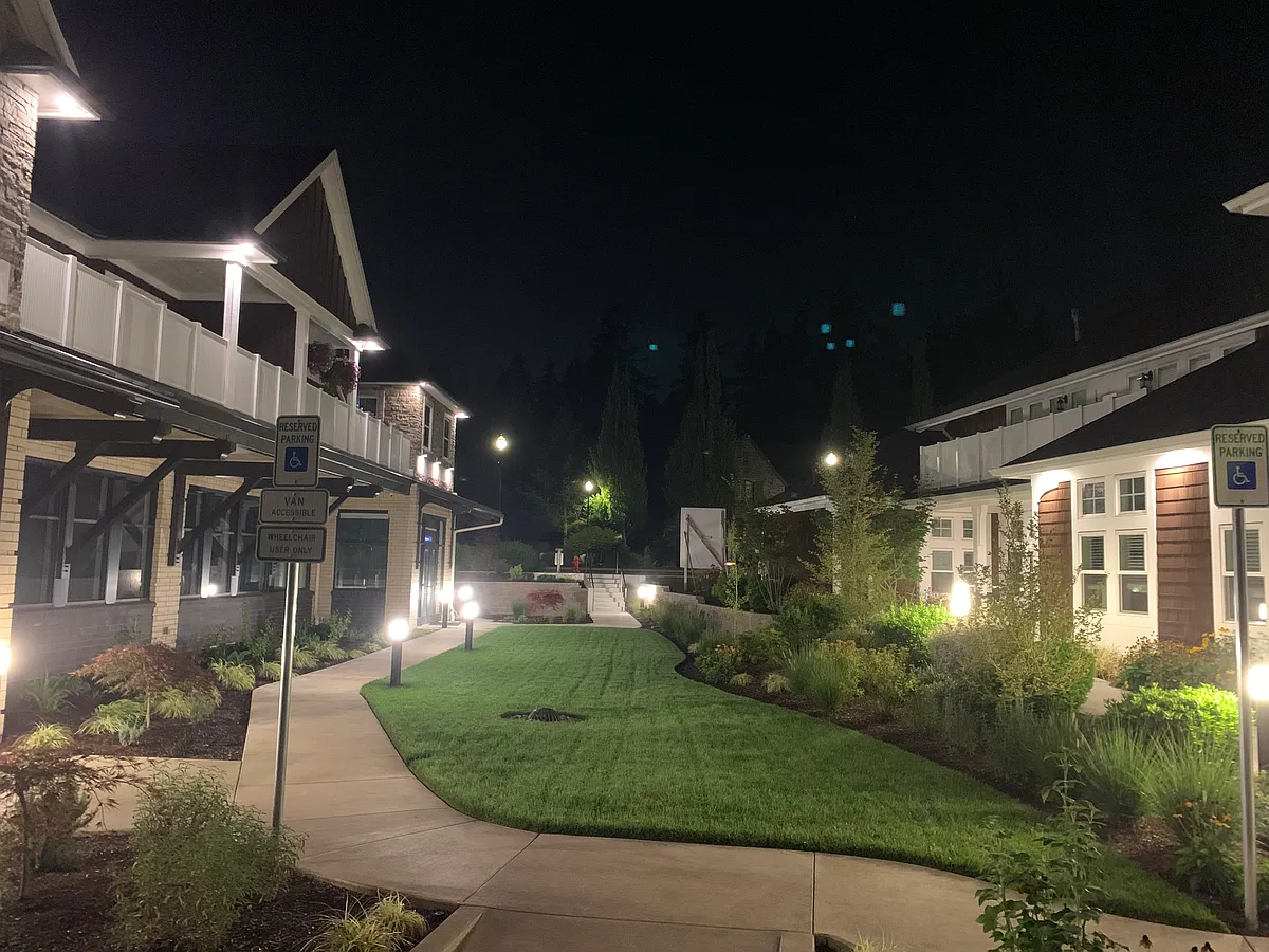 Building Photo - 16500 Boones Ferry Rd #210