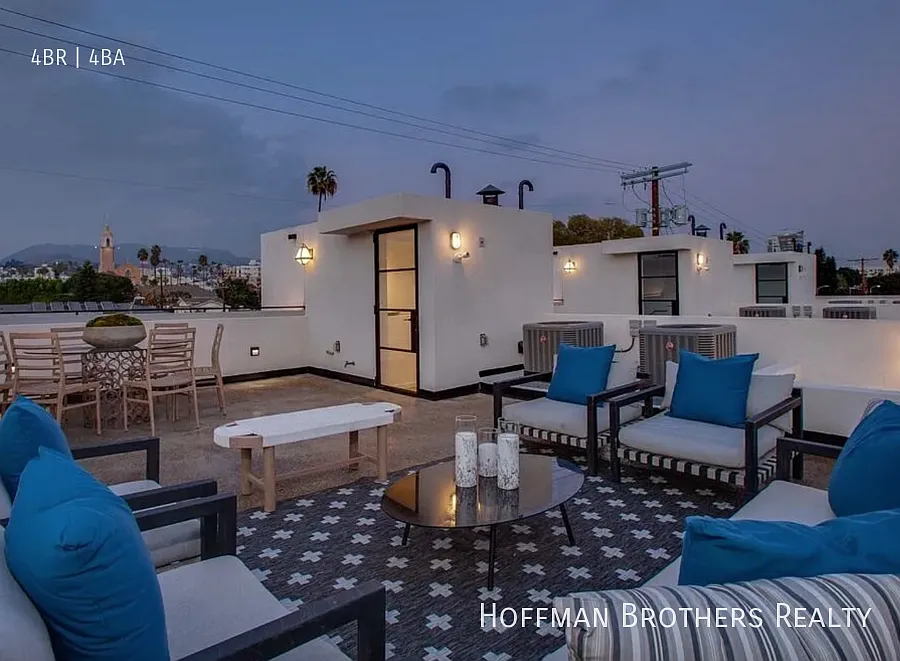 1254 N Las Palmas Ave — Photo 3