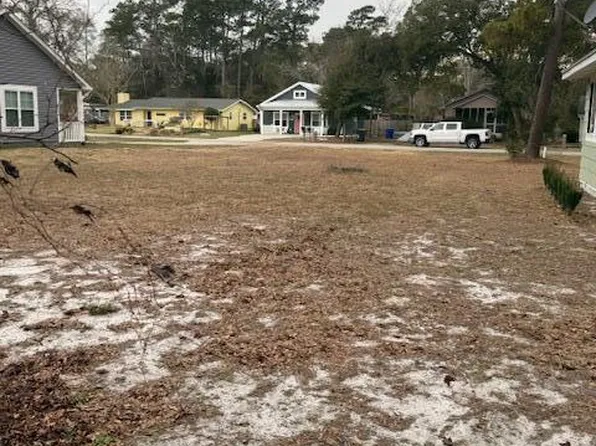 126 NW 20th Street, Oak Island, NC 28465