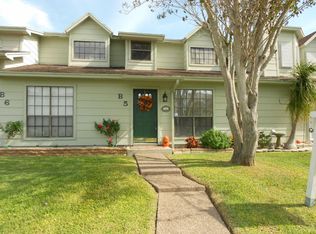 3038 Quail Springs Rd APT B5, Corpus Christi, TX 78414