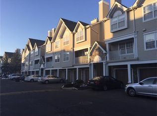 6 Guisborough Way, Edison, NJ 08820