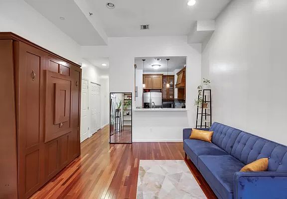 4th image of 7 W 131st St APT 2