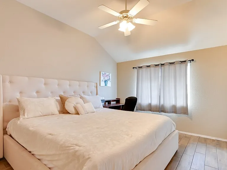 4203 Deek Dr #B — Photo 16