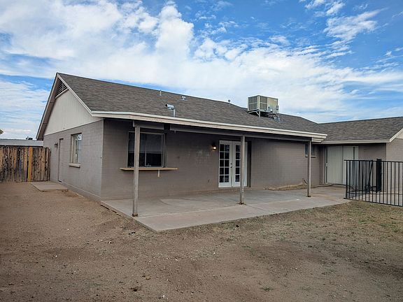 2nd image of 9013 W Glenrosa Ave