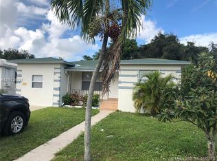 2435 Hayes St, Hollywood, FL 33020