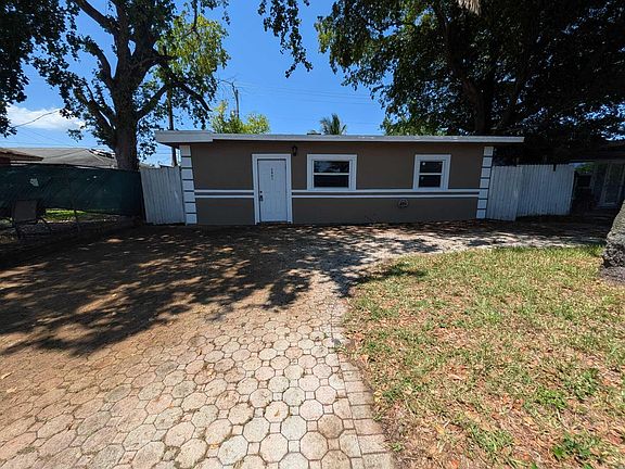 2nd image of 2861 NW 5th Street