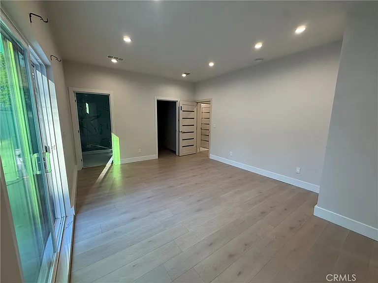 17642 Tribune St — Photo 4