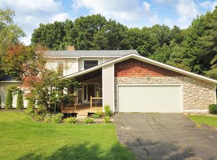 17152 Jon Jon Ter, Holly, MI 48442