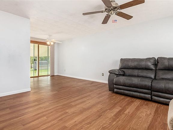 4th image of 2050 Nancy Dr