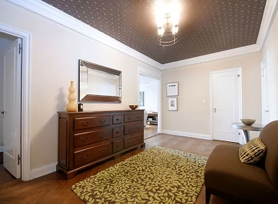 Sold by Warburg | media 36