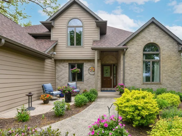 225 Ridge Line ROAD, Burlington, WI 53105