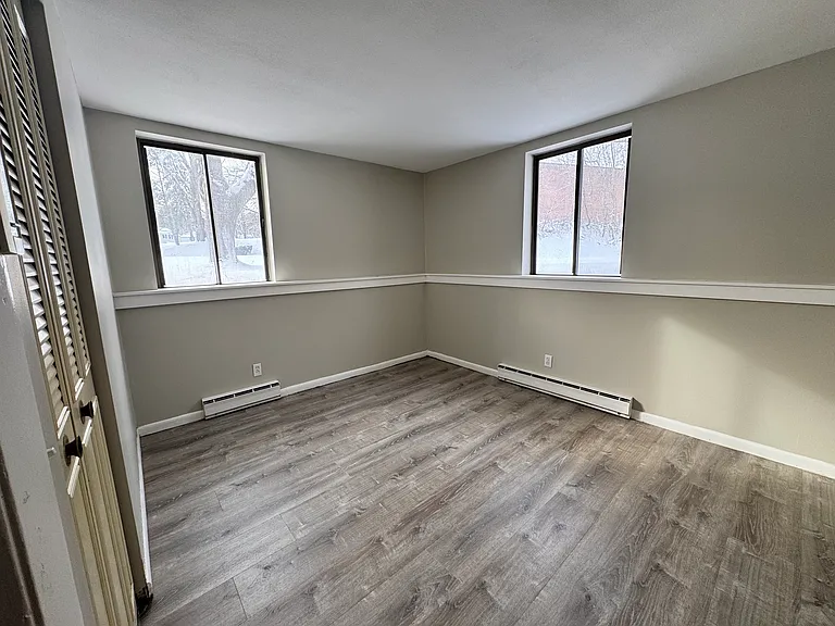 320 Elm St #3 — Photo 8