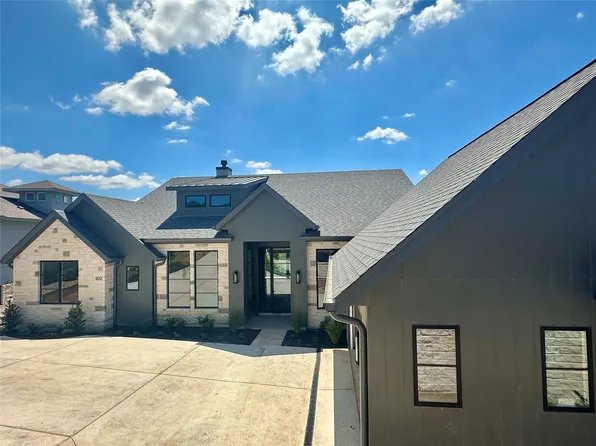 402 Sweet Grass Ln, Austin, TX 78738