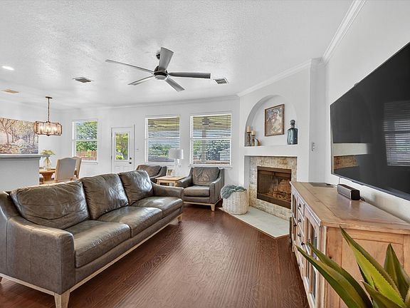 4th image of 8208 Hidden Path Ln