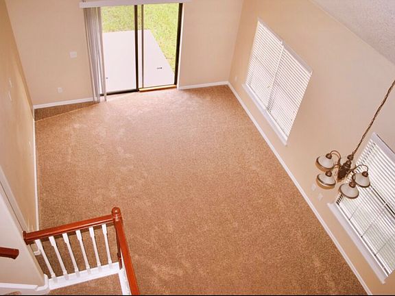 4th image of 2212 E Washington Ave