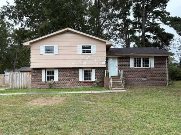 4 Dogwood Dr, Fort Oglethorpe, GA 30742