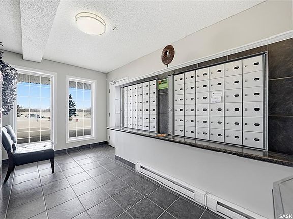 5th image of UNIT 401-303 Lowe ROAD