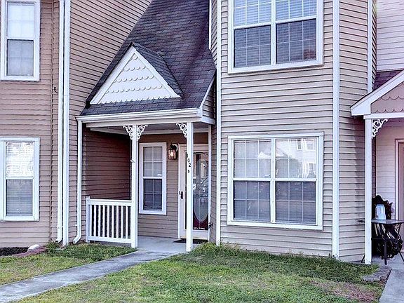 3rd image of 102B Heather Way