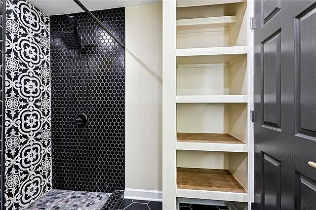1324 Cambronne St #101 — Photo 14