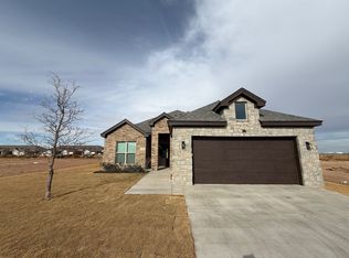 1216 N 6th St, Wolfforth, TX 79382