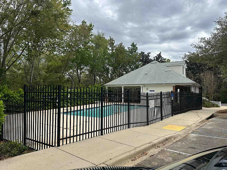 2738 W Tharpe St #1506 — Photo 13