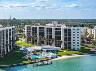 19800 Sandpointe Bay Dr APT 205, Tequesta, FL 33469