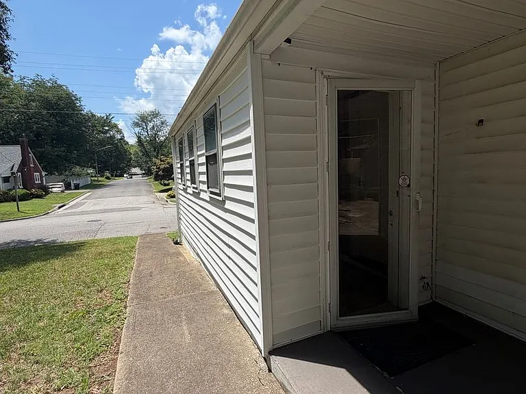 239 Motley Ave — Photo 19