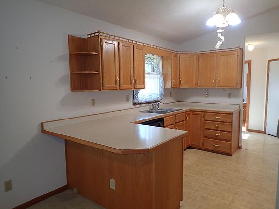 3rd image of 5697 Jandel Dr