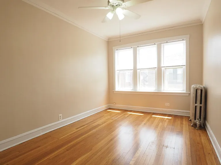 4045 N Mozart St #3E — Photo 6